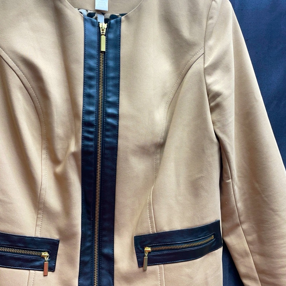 Chico’s Tan Black Faux Leather Trim Zip Jacket Sz 0 (XS) - Picture 6 of 6